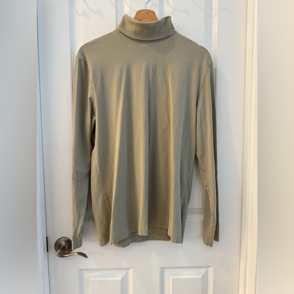 H&M light sage green cotton turtle neck